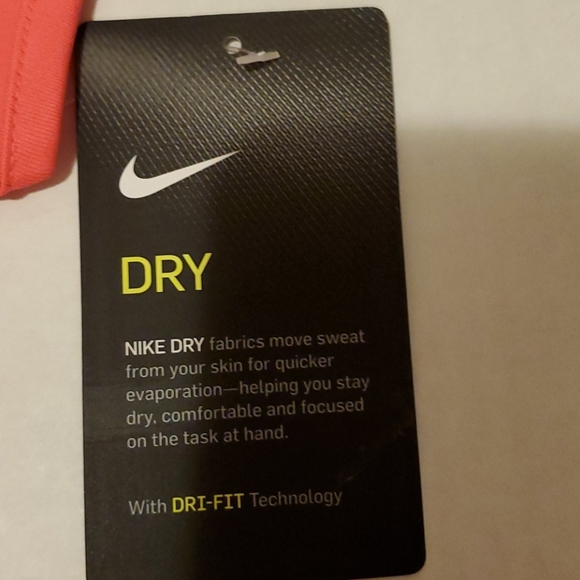 NWT: NIKE Shirt Bundle - Picture 7 of 11